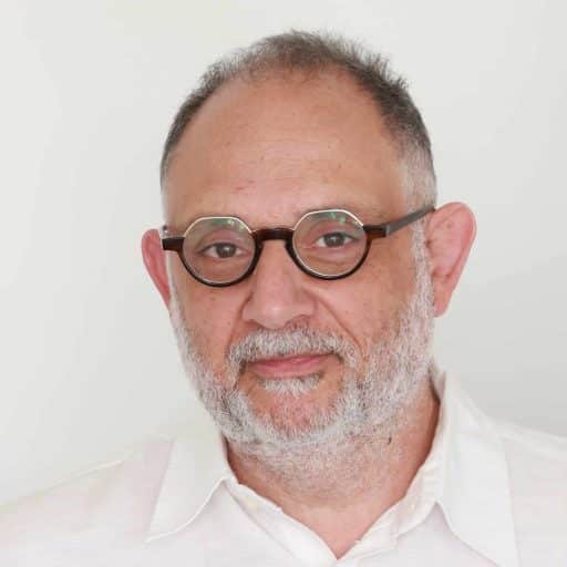 אורי שקד - ליווי אישי ופתרון דילמות בקליניקה בפתח תקווה